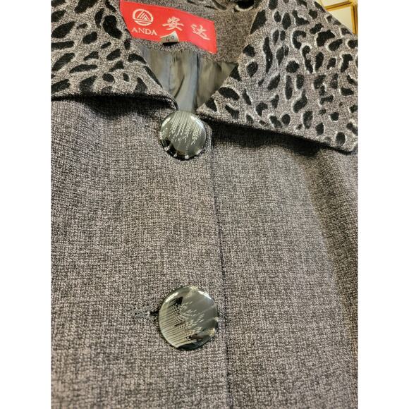 ANDA Cheetah Trim Long Coat - Picture 5 of 8